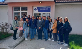 Studentët nga Fakulteti i Shkencave Sociale vizitojnë Shoqatën e të Verbërve “Jakova“ në Gjakovë